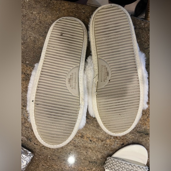 Dearform size large “I do” slippers, worn twice - Picture 3 of 3